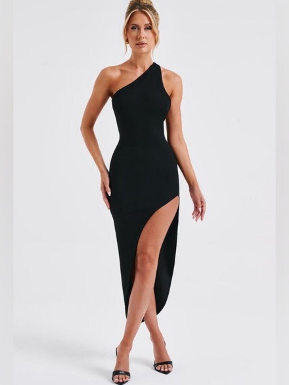 Babyboo NWT Saffira Black Midi Dress Small